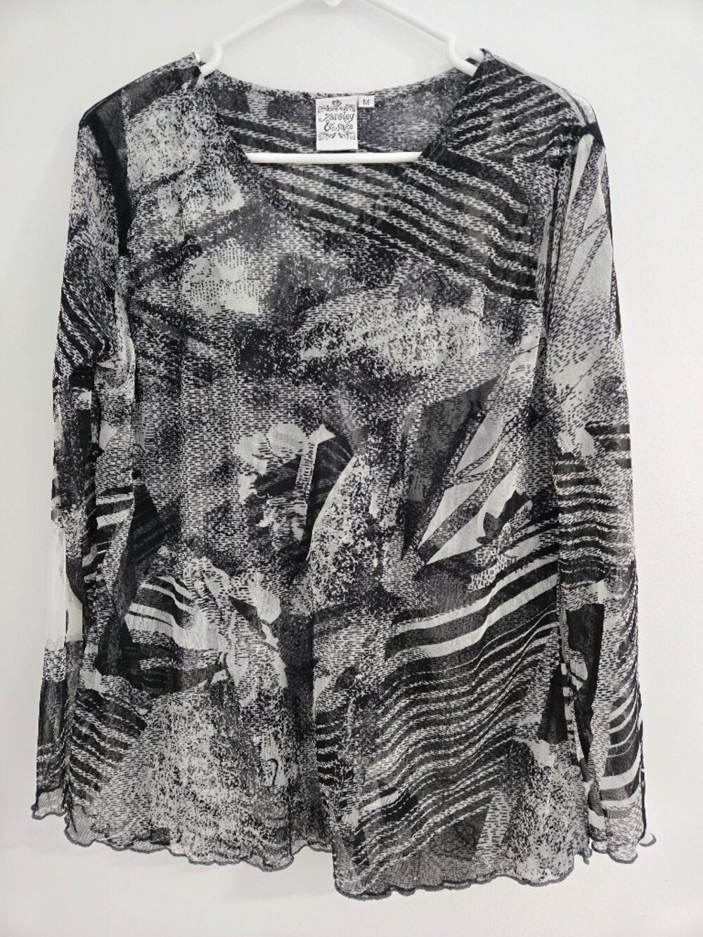 Parsley & Sage Women's Black & White Blouse Size Medium – Artistic Casual Top